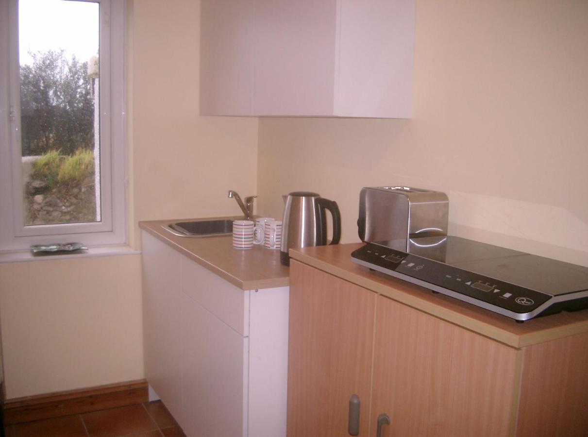Rural Retreat, Central Location, Close To Beaches Camborne Exterior photo