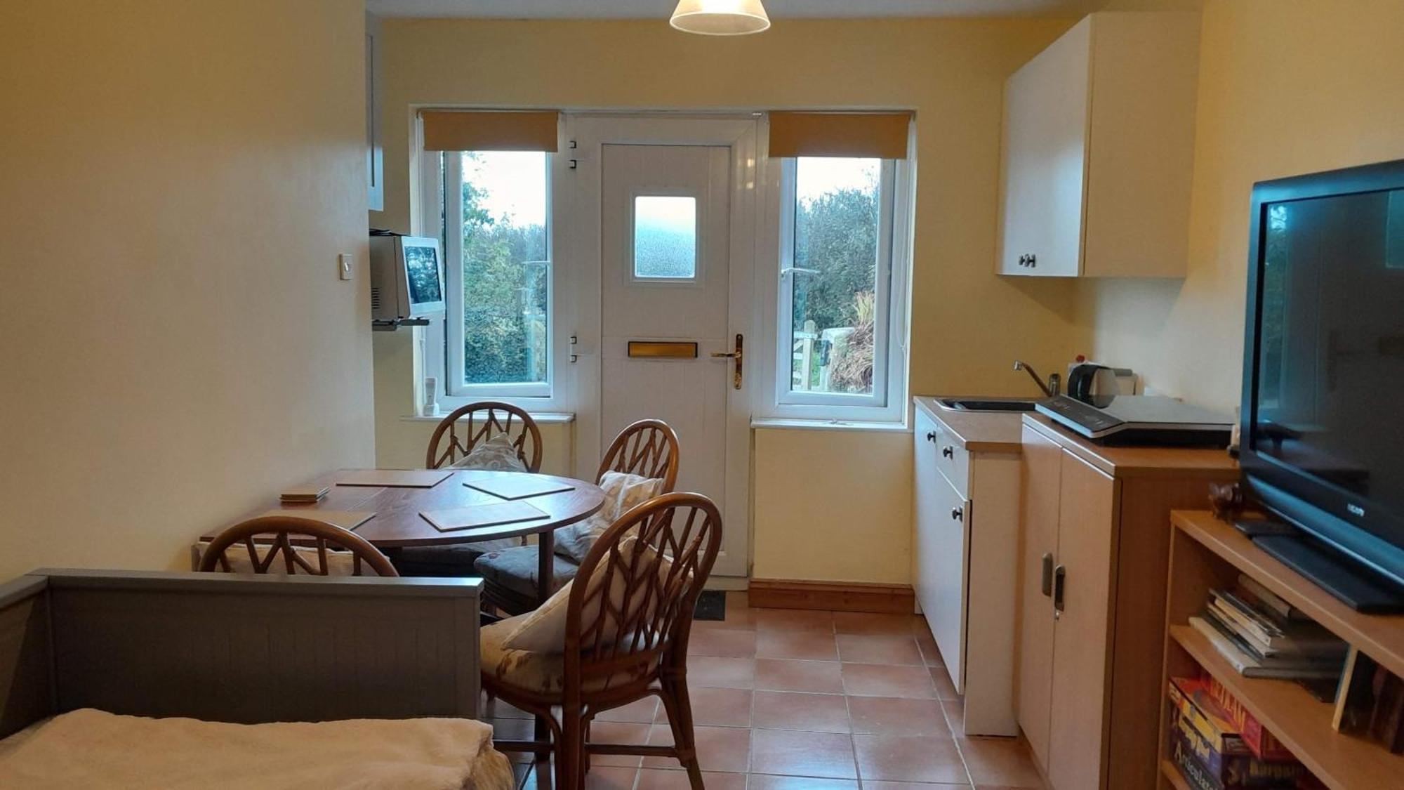 Rural Retreat, Central Location, Close To Beaches Camborne Exterior photo